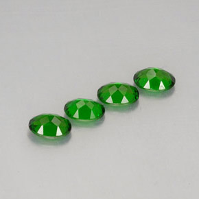 Achetez naturel ct Vert Diopside Chrome gems, Coupe ovale, En provenance Russie chez GemSelect. En stock, livraison internationale!