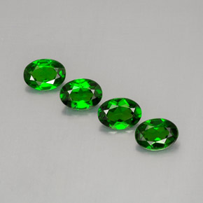 Achetez naturel ct vert diopside de chrome gems, coupe ovale, en provenance russie chez gemselect. en stock, livraison internationale!