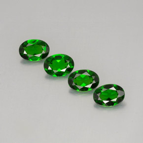 Achetez naturel ct vert diopside de chrome gems, coupe ovale, en provenance russie chez gemselect. en stock, livraison internationale!