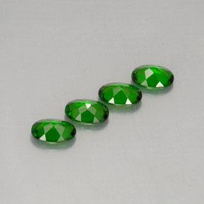 Achetez naturel ct vert diopside de chrome gems, coupe ovale, en provenance russie chez gemselect. en stock, livraison internationale!