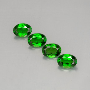 Achetez naturel ct vert diopside de chrome gems, coupe ovale, en provenance russie chez gemselect. en stock, livraison internationale!