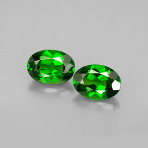 Achetez naturel ct vert diopside de chrome gems, coupe ovale, en provenance russie chez gemselect. en stock, livraison internationale!