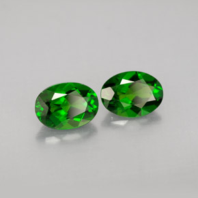 Achetez naturel ct vert diopside de chrome gems, coupe ovale, en provenance russie chez gemselect. en stock, livraison internationale!