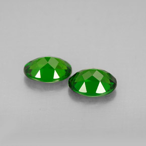 Achetez naturel ct vert diopside de chrome gems, coupe ovale, en provenance russie chez gemselect. en stock, livraison internationale!