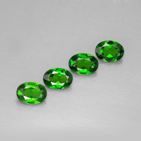 Achetez naturel ct vert diopside de chrome gems, coupe ovale, en provenance russie chez gemselect. en stock, livraison internationale!