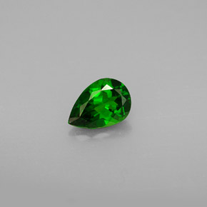 Diopside Chrome Vert naturelle En forme de poire, 0.74 ct, VS