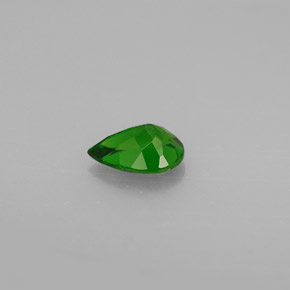 Diopside Chrome Vert naturelle En forme de poire, 0.74 ct, VS