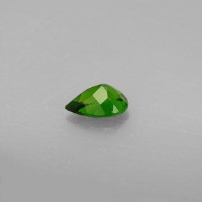 Diopside de chrome vert naturelle en forme de poire, 0,65 ct, VS