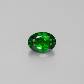 Diopside Chrome Vert naturelle Coupe ovale, 0.87 ct, SI