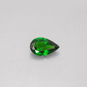 Diopside Chrome Vert naturelle En forme de poire, 0.68 ct, VS