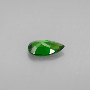 Diopside de chrome vert naturelle en forme de poire, 0,74 ct, VS