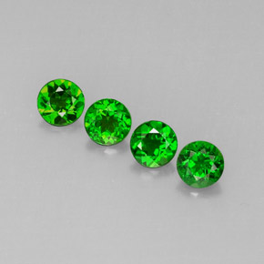 Achetez naturel ct Vert Diopside Chrome gems, Coupe roude, En provenance Russie chez GemSelect. En stock, livraison internationale!