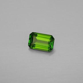 Diopside de chrome vert naturelle taille émeraude, 0,53 ct, VS