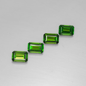 Achetez naturel ct Vert Diopside Chrome gems, Taille émeraude, En provenance Russie chez GemSelect. En stock, livraison internationale!