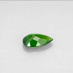 Diopside Chrome Vert naturelle En forme de poire, 0.75 ct, VVS-VS