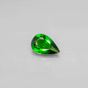 Diopside de chrome vert naturelle en forme de poire, 0,68 ct, VVS-VS