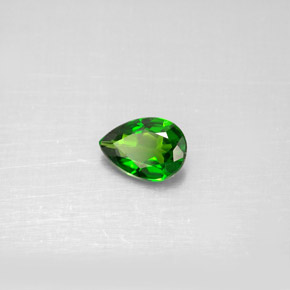 Diopside de chrome vert naturelle en forme de poire, 0,59 ct, VS