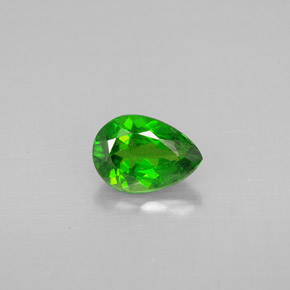 Diopside Chrome Vert naturelle En forme de poire, 0.77 ct, VS