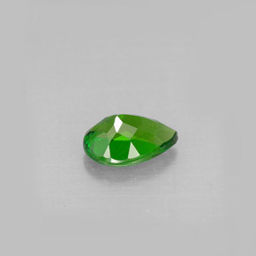 Diopside Chrome Vert naturelle En forme de poire, 0.77 ct, VS