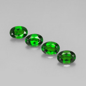 Achetez naturel ct vert diopside de chrome gems, coupe ovale, en provenance russie chez gemselect. en stock, livraison internationale!