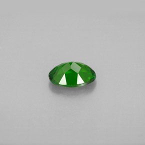 Diopside de chrome vert naturelle coupe ovale, 0,80 ct, VS-SI