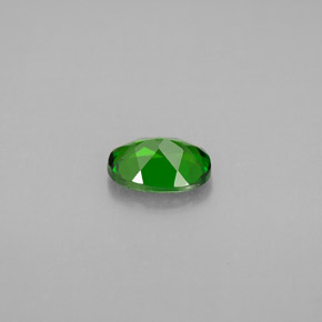 Diopside de chrome vert naturelle coupe ovale, 0,73 ct, VVS