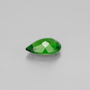 Diopside Chrome Vert naturelle En forme de poire, 0.55 ct, VVS-VS