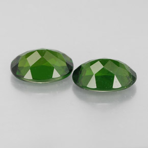 Achetez naturel ct vert diopside de chrome gems, coupe ovale, en provenance russie chez gemselect. en stock, livraison internationale!