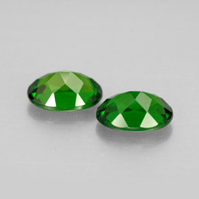Achetez naturel ct vert diopside de chrome gems, coupe ovale, en provenance russie chez gemselect. en stock, livraison internationale!