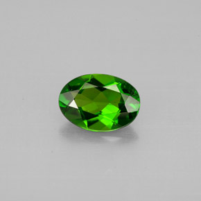 Diopside de chrome vert naturelle coupe ovale, 0,75 ct, VVS-VS
