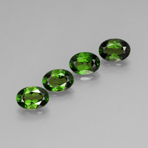 Achetez naturel ct vert diopside de chrome gems, coupe ovale, en provenance russie chez gemselect. en stock, livraison internationale!
