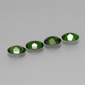 Achetez naturel ct vert diopside de chrome gems, coupe ovale, en provenance russie chez gemselect. en stock, livraison internationale!