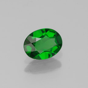 Diopside Chrome Vert naturelle Coupe ovale, 0.56 ct, VVS-VS