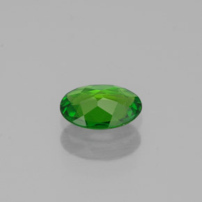 Diopside Chrome Vert naturelle Coupe ovale, 0.45 ct, VVS-VS