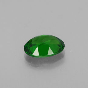 Diopside de chrome vert naturelle coupe ovale, 0,82 ct, VS