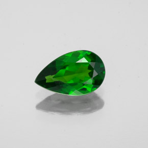 Diopside Chrome Vert naturelle En forme de poire, 0.71 ct, VS