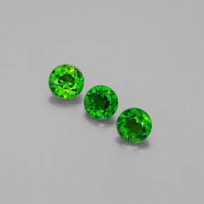 Achetez naturel ct Vert Diopside Chrome gems, Coupe roude, En provenance Russie chez GemSelect. En stock, livraison internationale!