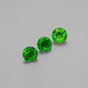 Achetez naturel ct Vert Diopside Chrome gems, Coupe roude, En provenance Russie chez GemSelect. En stock, livraison internationale!
