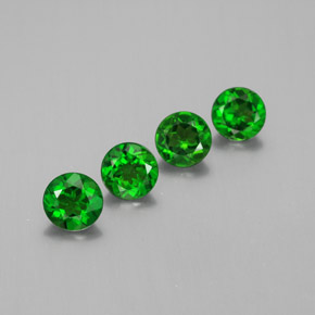 Achetez naturel ct Vert Diopside Chrome gems, Coupe roude, En provenance Russie chez GemSelect. En stock, livraison internationale!