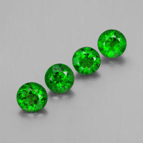 Achetez naturel ct Vert Diopside Chrome gems, Coupe roude, En provenance Russie chez GemSelect. En stock, livraison internationale!