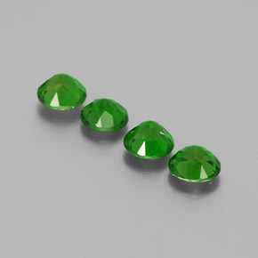 Achetez naturel ct Vert Diopside Chrome gems, Coupe roude, En provenance Russie chez GemSelect. En stock, livraison internationale!