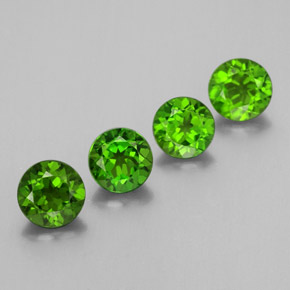 Achetez naturel ct Vert Diopside Chrome gems, Coupe roude, En provenance Russie chez GemSelect. En stock, livraison internationale!