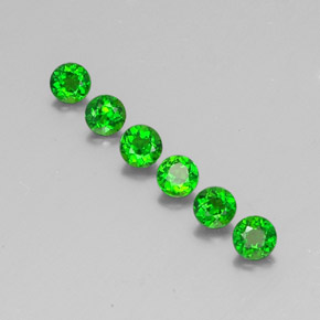 Achetez naturel ct Vert Diopside Chrome gems, Coupe roude, En provenance Russie chez GemSelect. En stock, livraison internationale!