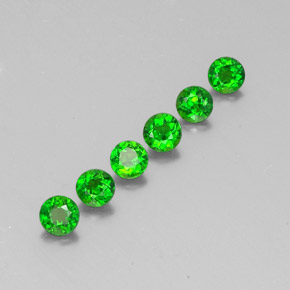 Achetez naturel ct Vert Diopside Chrome gems, Coupe roude, En provenance Russie chez GemSelect. En stock, livraison internationale!