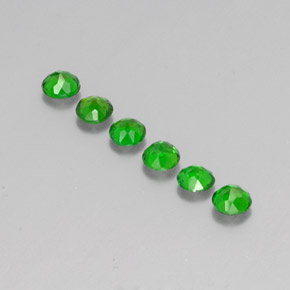 Achetez naturel ct vert diopside de chrome gems, coupe roude, en provenance russie chez gemselect. en stock, livraison internationale!