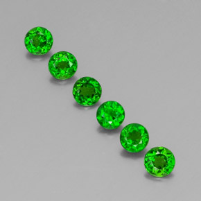 Achetez naturel ct Vert Diopside Chrome gems, Coupe roude, En provenance Russie chez GemSelect. En stock, livraison internationale!