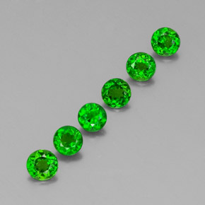 Achetez naturel ct Vert Diopside Chrome gems, Coupe roude, En provenance Russie chez GemSelect. En stock, livraison internationale!