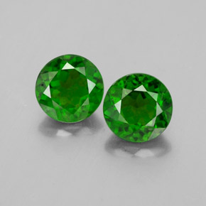 Achetez naturel ct Vert Diopside Chrome gems, Coupe roude, En provenance Russie chez GemSelect. En stock, livraison internationale!