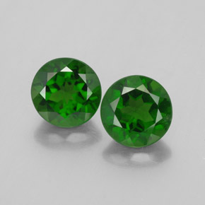 Achetez naturel ct Vert Diopside Chrome gems, Coupe roude, En provenance Russie chez GemSelect. En stock, livraison internationale!