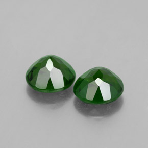 Achetez naturel ct vert diopside de chrome gems, coupe roude, en provenance russie chez gemselect. en stock, livraison internationale!